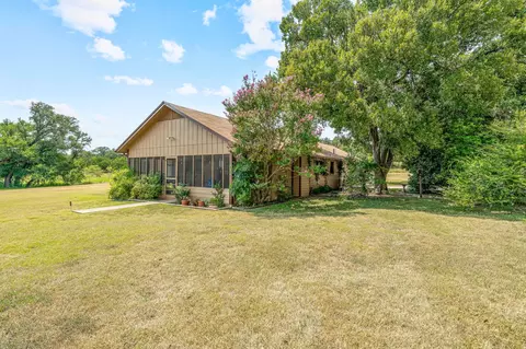 15061 Highway 6, Iredell, TX 76649
