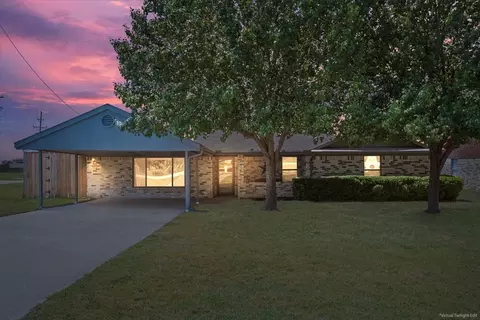 210 S Jena St, Riesel, TX 76682