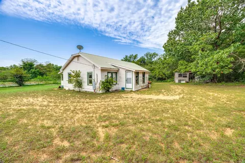 1549 Starr Rd, Denison, TX 75021 photo 3