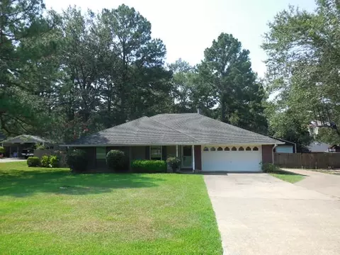 6767 Spring Valley Dr, Shreveport, LA 71107