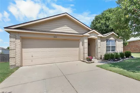 4501 Hawk Ln, Sherman, TX 75092