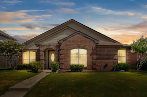 10908 Quest Dr, Frisco, TX 75035