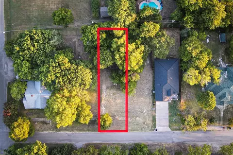 503 W Spruce St, Whitewright, TX 75491