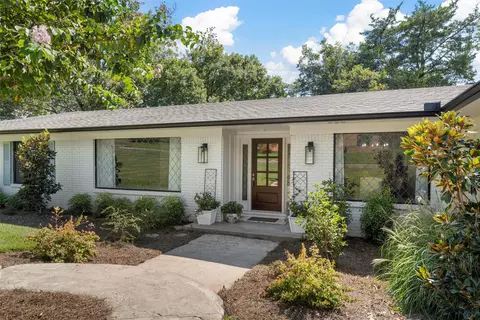 9041 Oriole Dr, Woodway, TX 76712