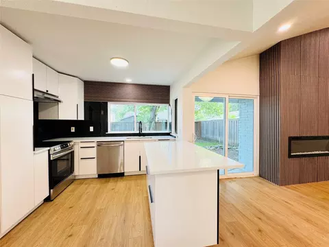 21 Grant Cir, Richardson, TX 75081