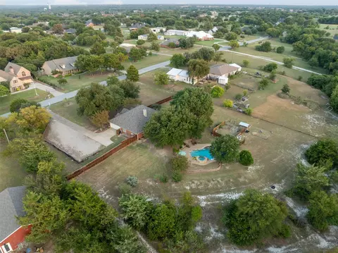 View/Area - 4641 Plainview Rd, Midlothian, TX 76065 photo 2 of 3
