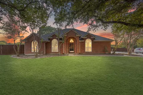 4641 Plainview Rd, Midlothian, TX 76065