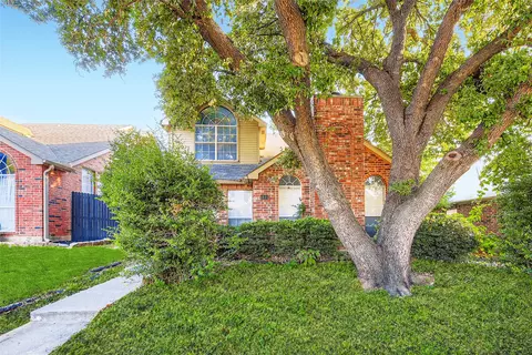 1321 Overlook Dr, Lewisville, TX 75067