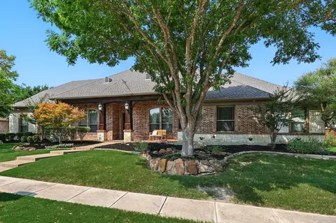 3901 Regency Park Ct, Flower Mound, TX 75022