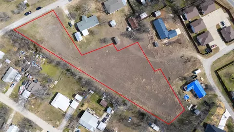 198 Bishop St, Alvarado, TX 76009