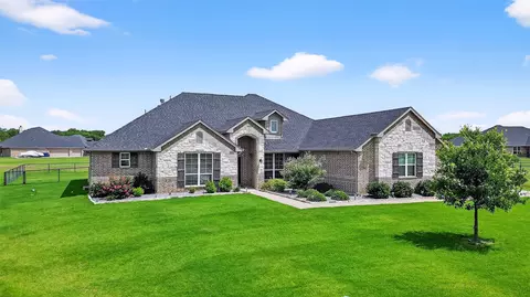 119 Cottonwood Ct, Van Alstyne, TX 75495