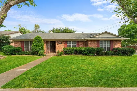 2601 Montclair Ln, Mesquite, TX 75150