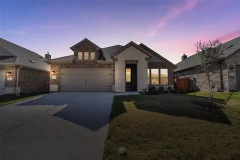 2033 Kelva Dr, Haslet, TX 76052
