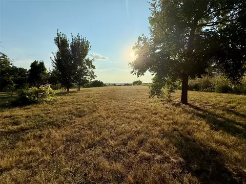 9620 Valley Rd, Joshua, TX 76058