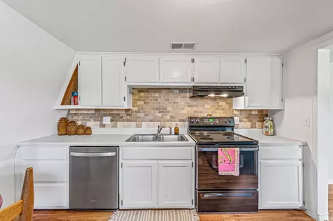 Kitchen - 5375 Us Highway 67, Stephenville, TX 76401 photo 2 of 3