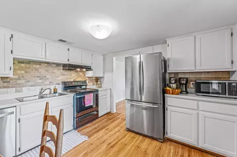 Kitchen - 5375 Us Highway 67, Stephenville, TX 76401 photo 3 of 3