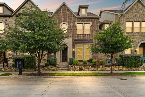 4216 Riverside Dr, Flower Mound, TX 75028