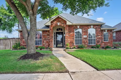 2520 Daybreak Dr, Rockwall, TX 75032