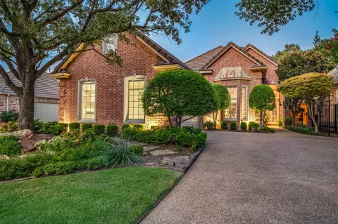 6 Fairway Dr, Frisco, TX 75034