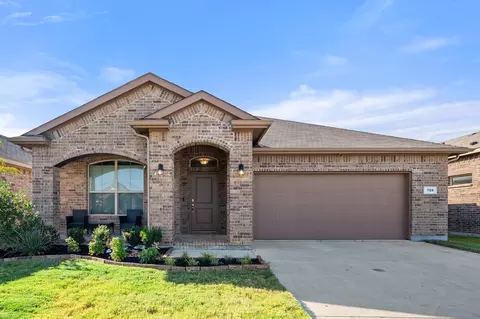 708 Key Deer Dr, Burleson, TX 76028