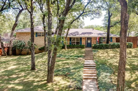 1405 Cliffwood Rd, Euless, TX 76040