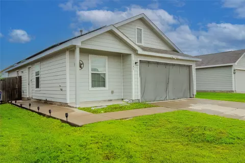 1141 Avalon Dr, Crandall, TX 75114
