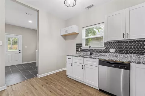 2307 Maple Ave, Waco, TX 76707 photo 9