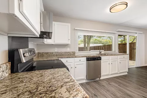 Kitchen - 1432 Whitehall Dr, Plano, TX 75023 photo 2 of 3