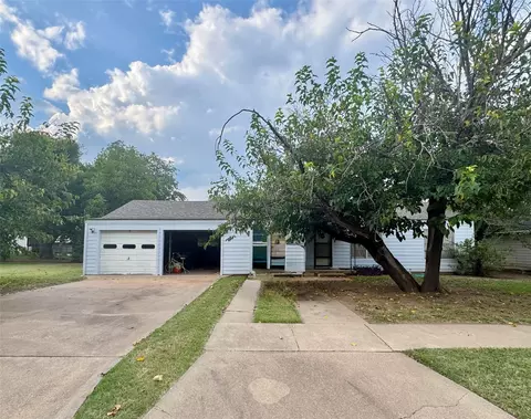 832 Rose St, Albany, TX 76430
