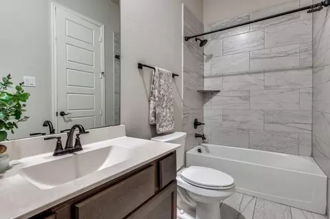 Bath - 1608 Grace Dr, Euless, TX 76039 photo 2 of 5