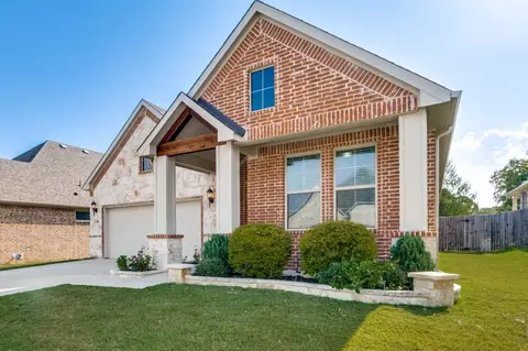 Exterior - 1608 Grace Dr, Euless, TX 76039 photo 2 of 4