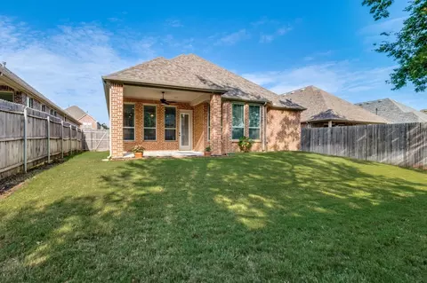 Exterior - 1608 Grace Dr, Euless, TX 76039 photo 4 of 4