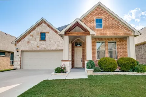 1608 Grace Dr, Euless, TX 76039