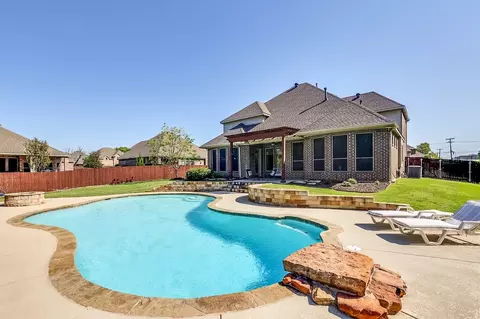 501 Pine Island Cir, Mansfield, TX 76063