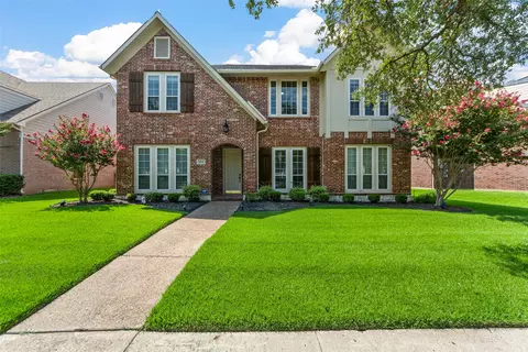 1812 E Branch Hollow Dr, Carrollton, TX 75007