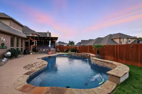 7240 Vienta Pt, Grand Prairie, TX 75054