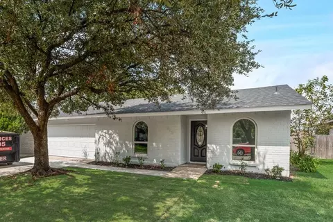 2015 Rose Hill Rd, Carrollton, TX 75007