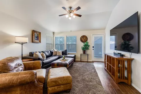 9901 Fleetwood Dr, Frisco, TX 75035
