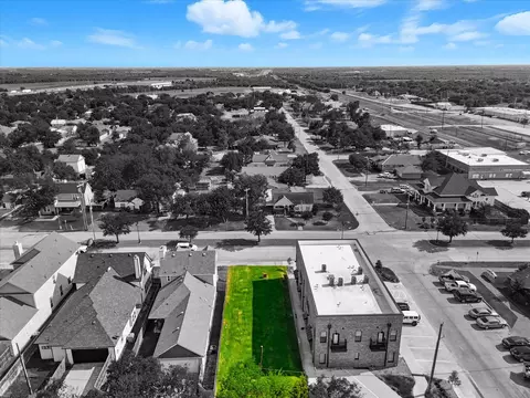 205 E 5th St, Ferris, TX 75125 photo 7
