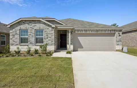 2712 Pecan Park Dr, Denton, TX 76208