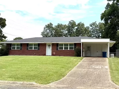 104 Oak St, Homer, LA 71040