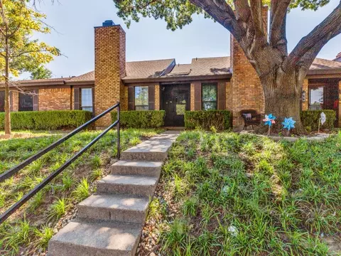 5027 Buttonwood Ln, Garland, TX 75043