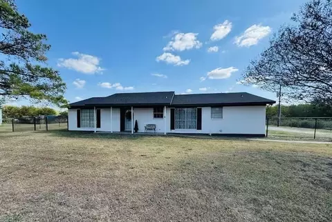 690 Sommerfeld Dr, Waco, TX 76705
