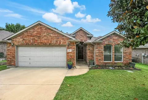 6617 Chalk River Dr, Fort Worth, TX 76179