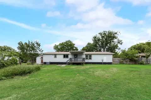 336 Penny Ln, Roanoke, TX 76262