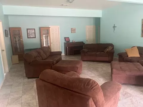 Living - 455 Fm 71, Commerce, TX 75428 photo 1 of 2