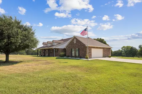 Exterior - 676 Mcvoid Rd, Springtown, TX 76082 photo 9 of 9