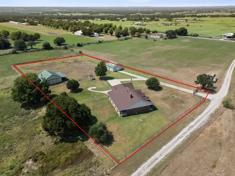 View/Area - 676 Mcvoid Rd, Springtown, TX 76082 photo 4 of 7