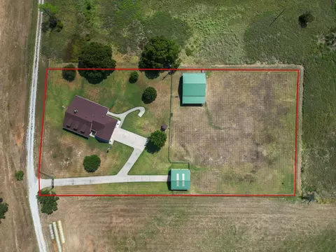 View/Area - 676 Mcvoid Rd, Springtown, TX 76082 photo 2 of 7