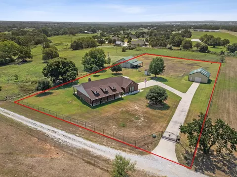 View/Area - 676 Mcvoid Rd, Springtown, TX 76082 photo 3 of 7